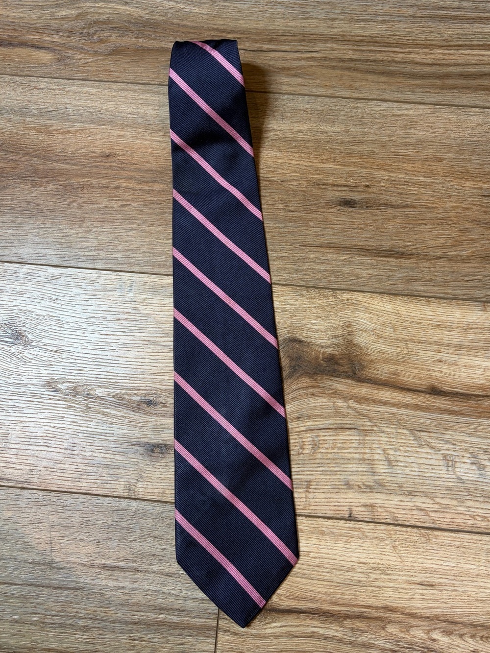 Brooks Brothers navy and pink classic striped silk repp preppy tie